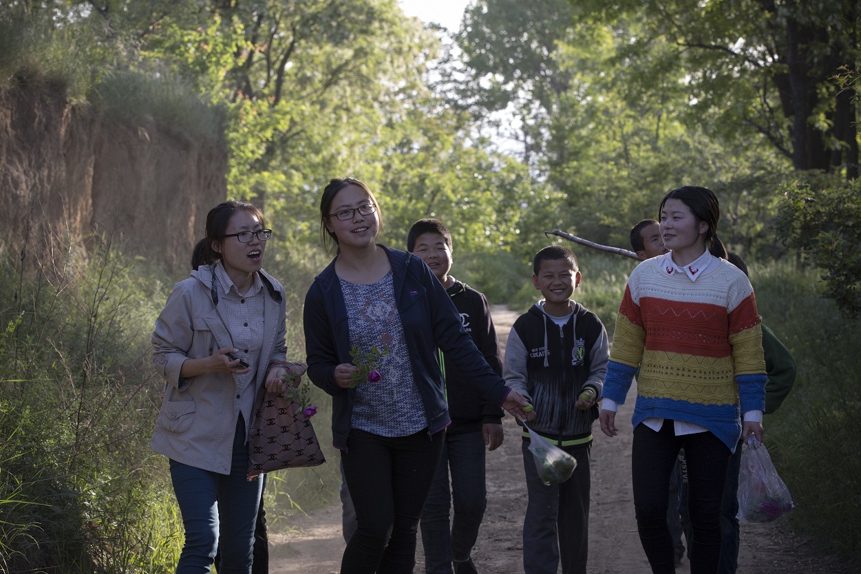 1496625592116884.jpg 2015.05-师生游玩-闵沥 - 副本.jpg