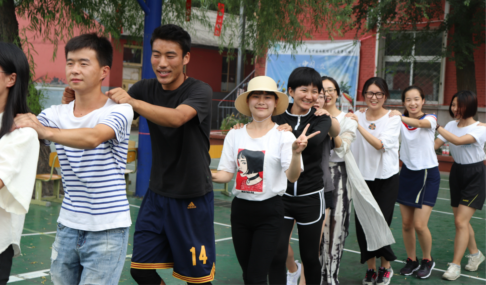 1507985339960895.jpg 未来教育家介绍_meitu_1.jpg