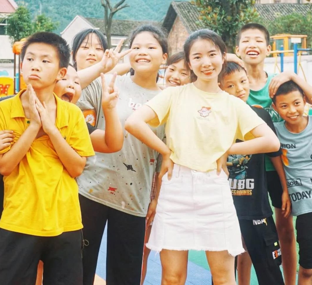 1607499179504181.jpg 姚凤.jpg