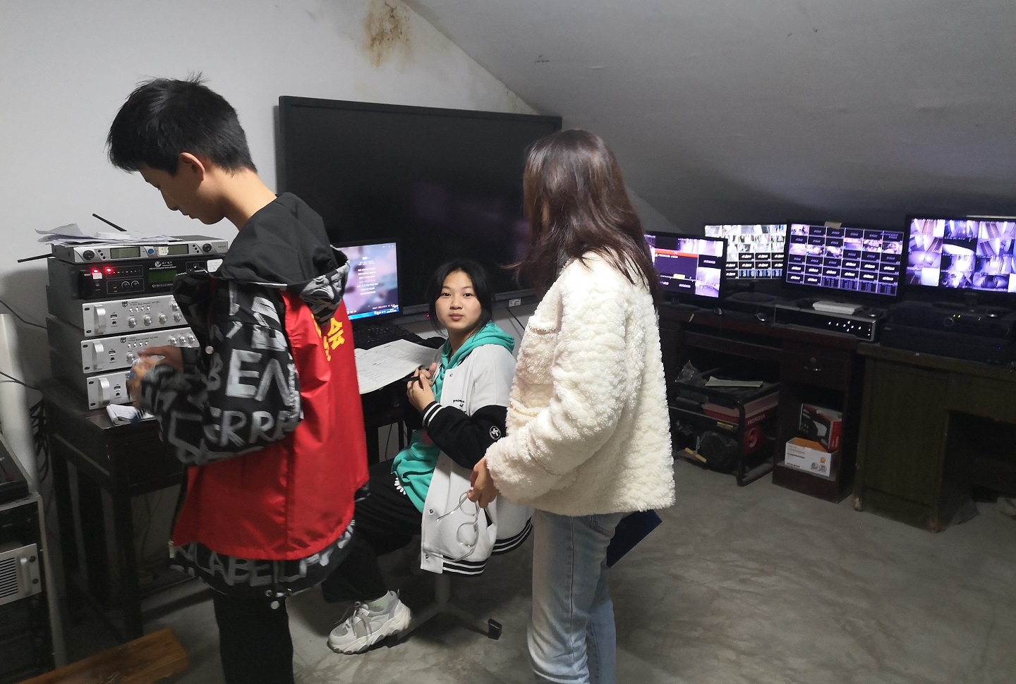 1638496121491396.jpg 1638496121491396.jpg