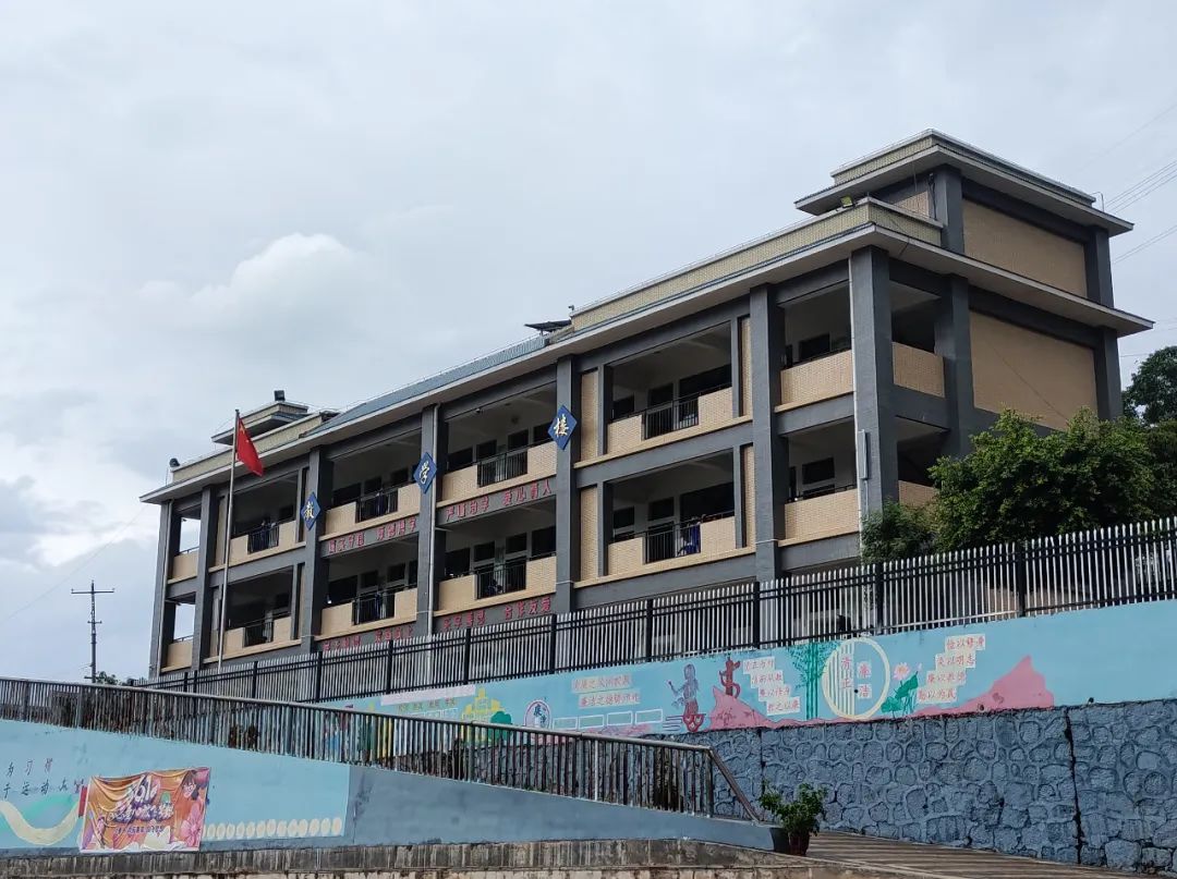 1705576347209881.jpg 8c459662783523ace1714f212e56a86e.jpg