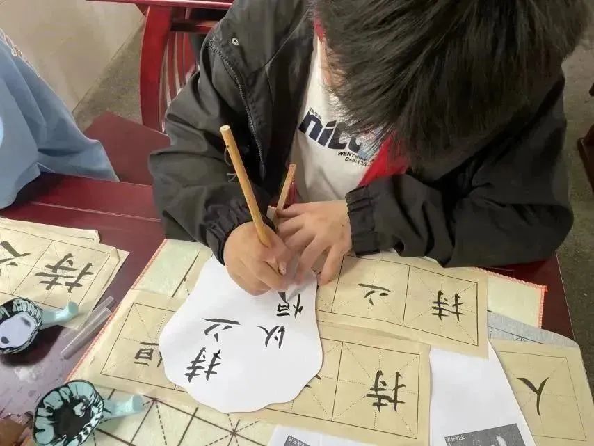 1705576410177790.jpg 0dadaff3bb9cc9d108894f0bb41fc483.jpg