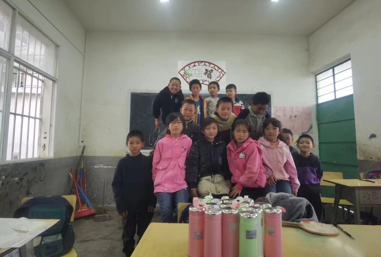 1705728279901414.jpg 5671a90c7e665700d1d28164548bd150.jpg