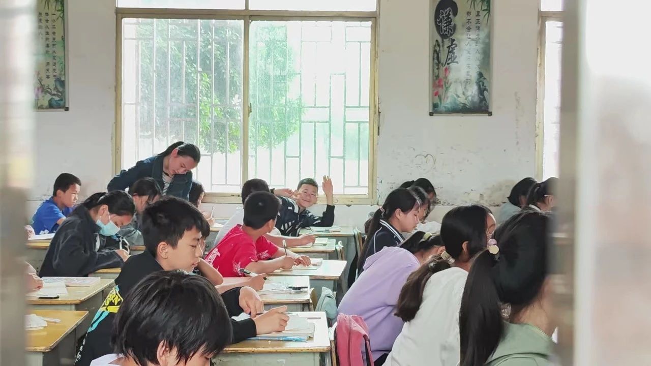 1706178110969645.jpg 0a4b47d775621411b26b914d529f42e7.jpg