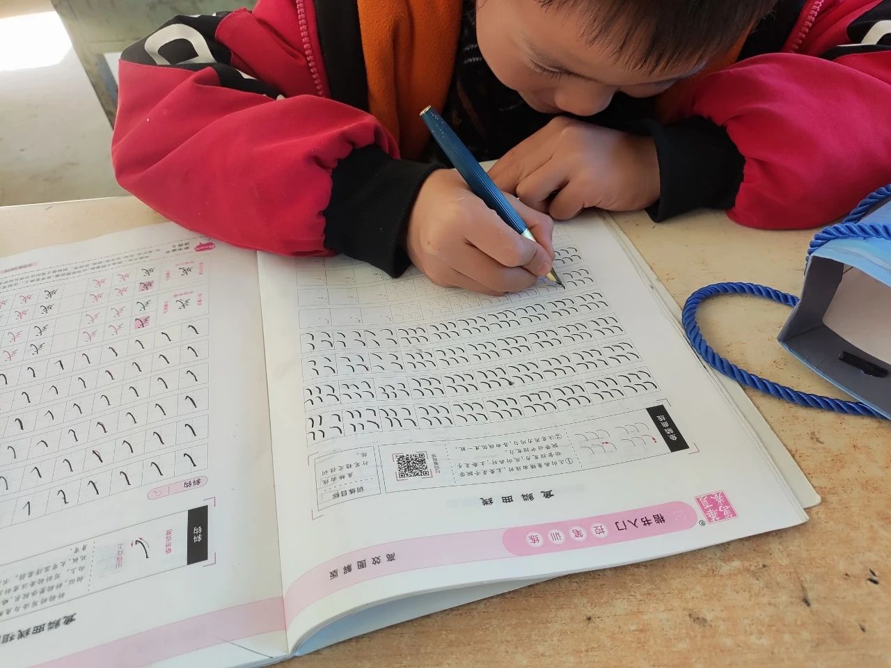 1709553367182820.jpg d6ded540e2a74f337df7650a41331dcd.jpg