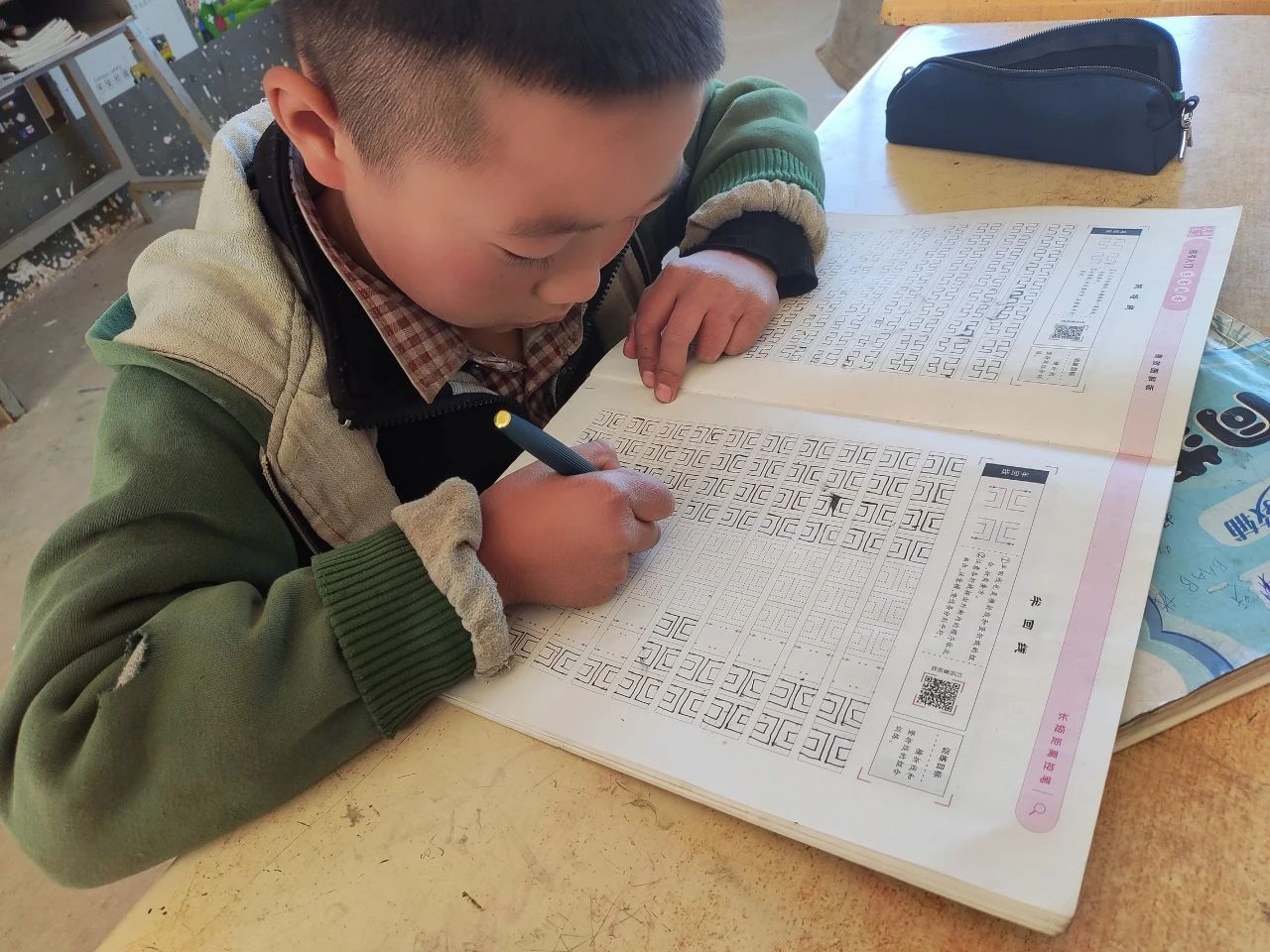 1709553400815679.jpg 7264cf897b096f03304bb87b9759c058.jpg